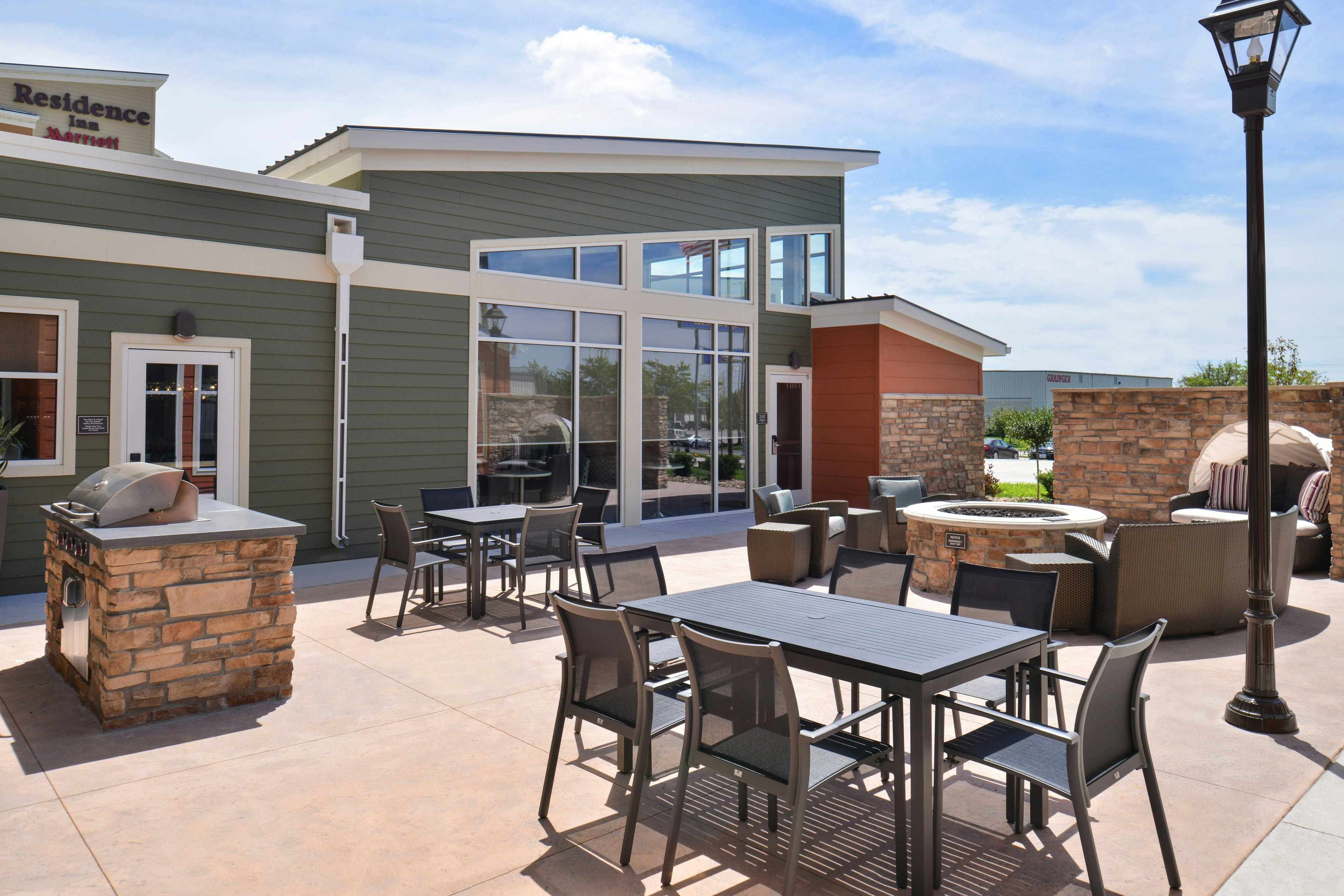 Residence Inn Cedar Rapids South 19/24