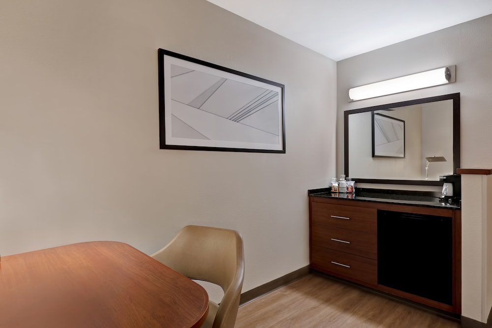 Hyatt Place San Antonio–North/Stone Oak 43/62