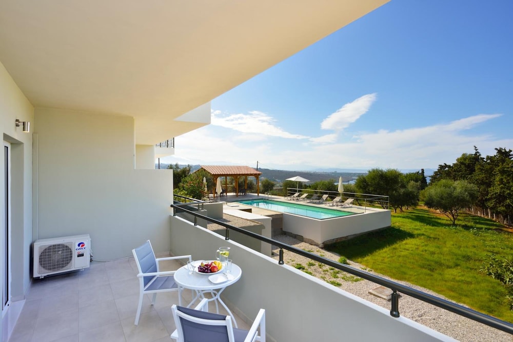 Casa Manolesos 24/37