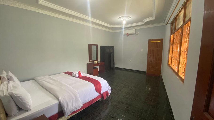 Room, Guest House