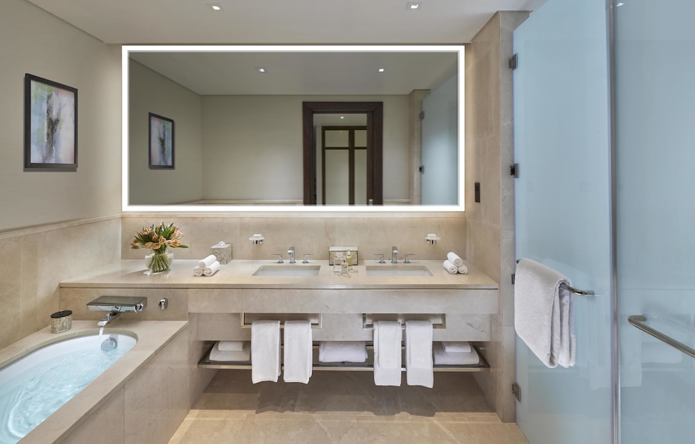 Mandarin Oriental Doha 24/57