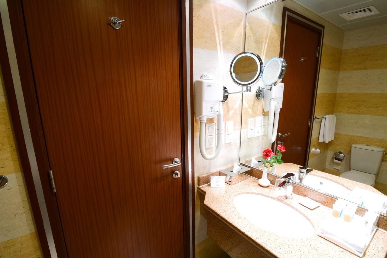 الأنصار جولدن توليب(Al Ansar Golden Tulip) 48/49