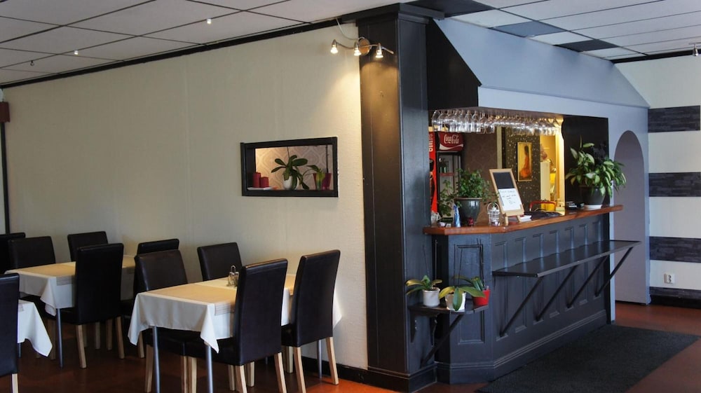 Hotell Vindelngallerian 18/50