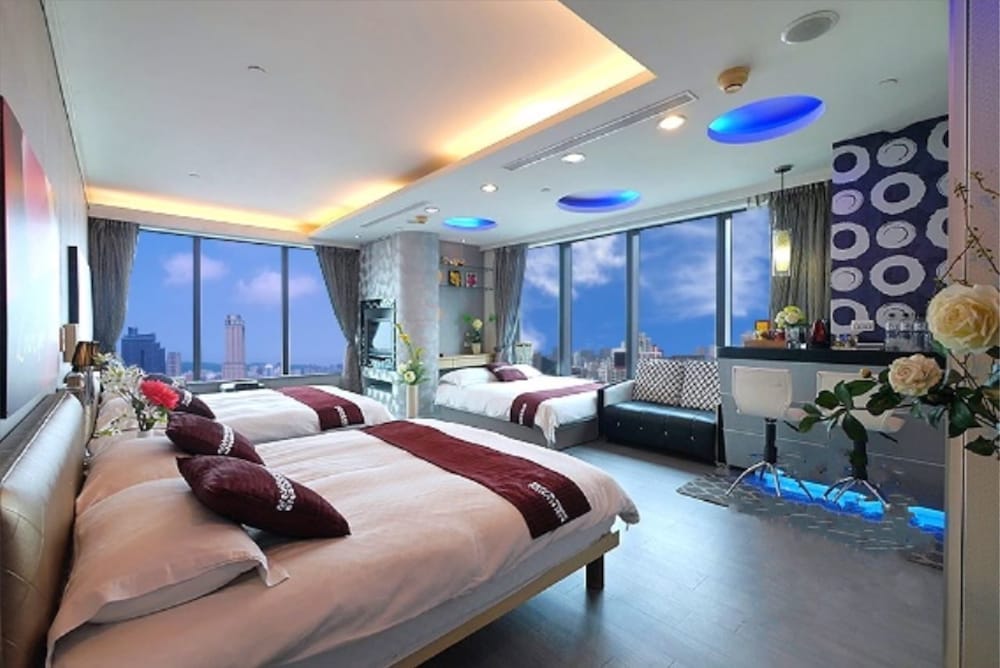 85 Cape Suites 55/74
