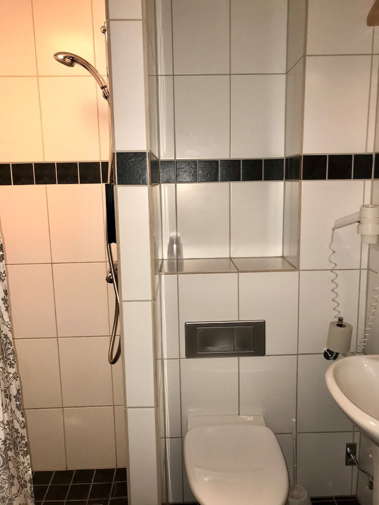 Akademihotellet 7/47