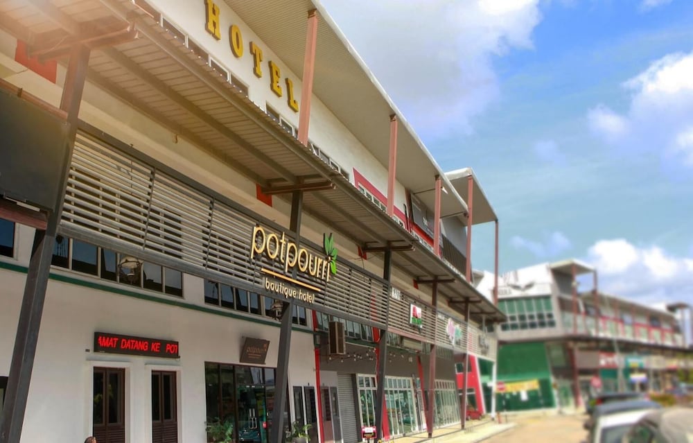 Potpourri Boutique Hotel 1/54