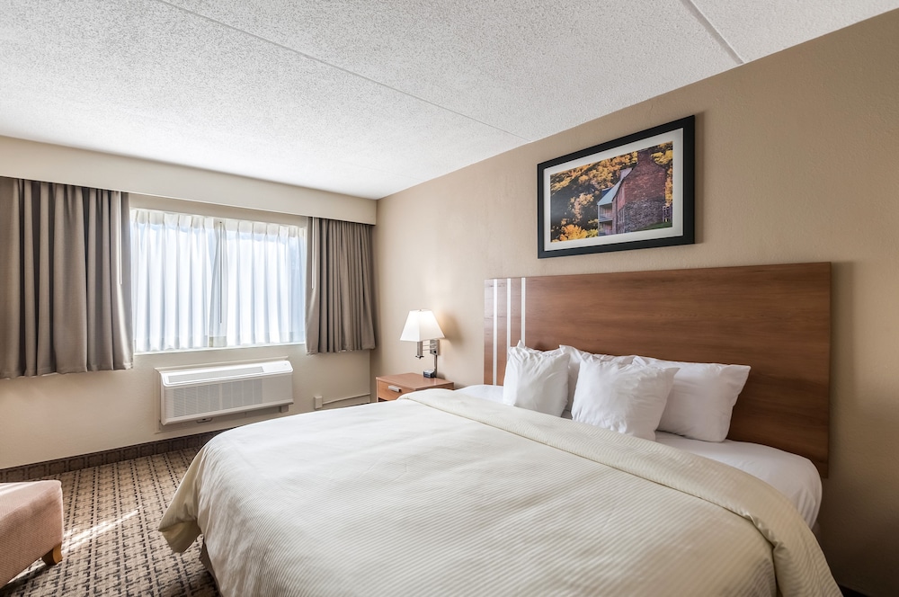 Clarion Inn Harpers Ferry-Charles Town 11/51