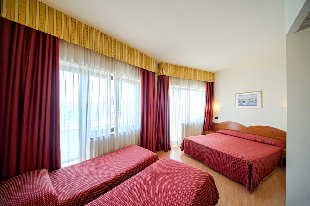 Hotel Centrale 10/50