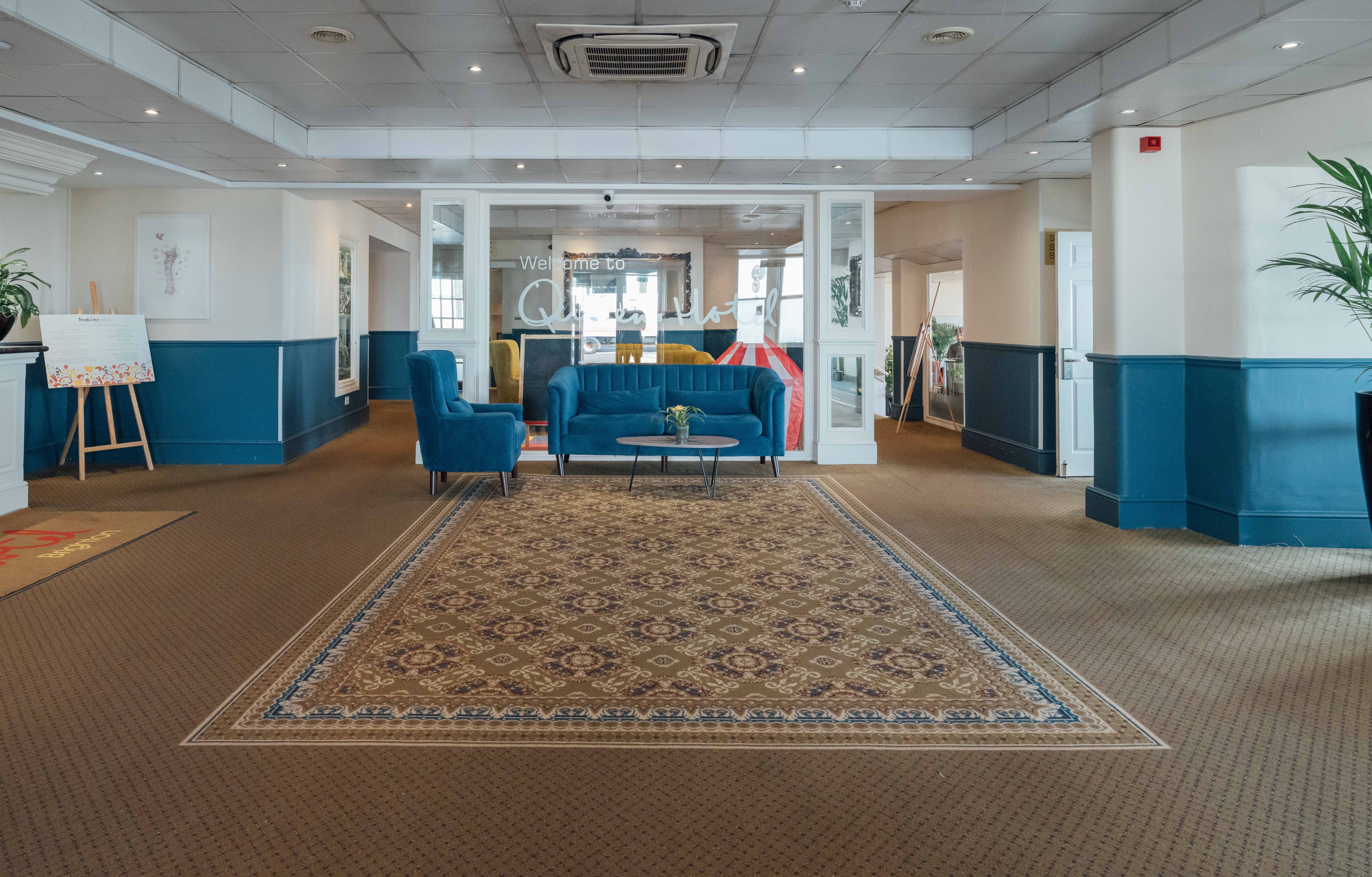 Queens Hotel Brighton 8/84