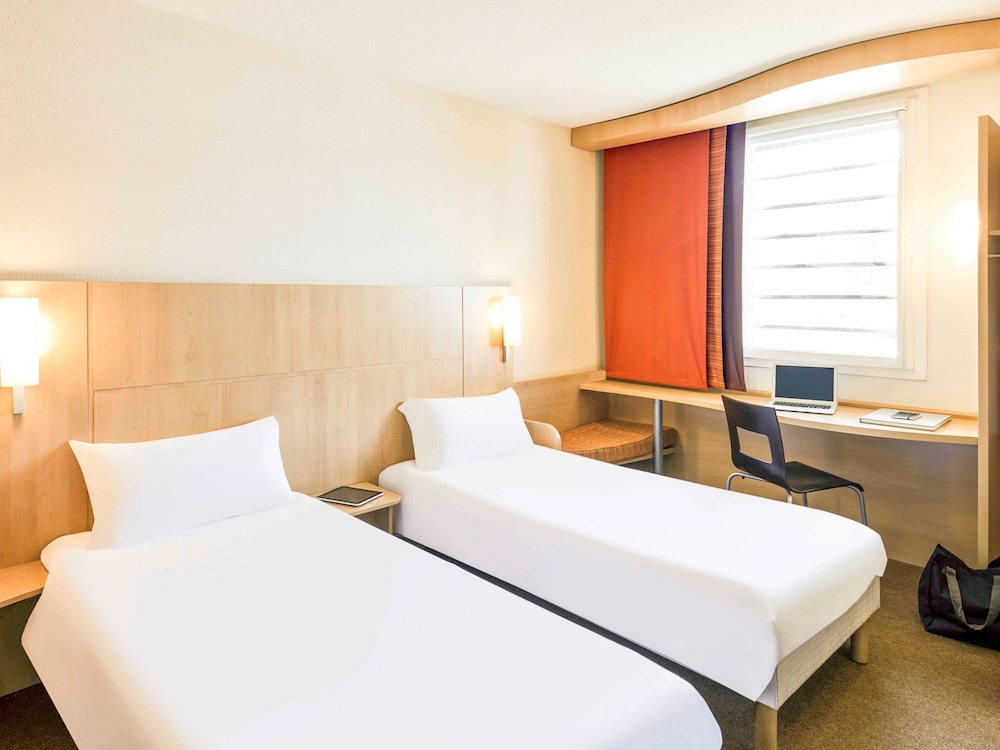 ibis Cannes Mandelieu 27/76