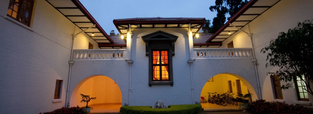 Governors Mansion 4/50