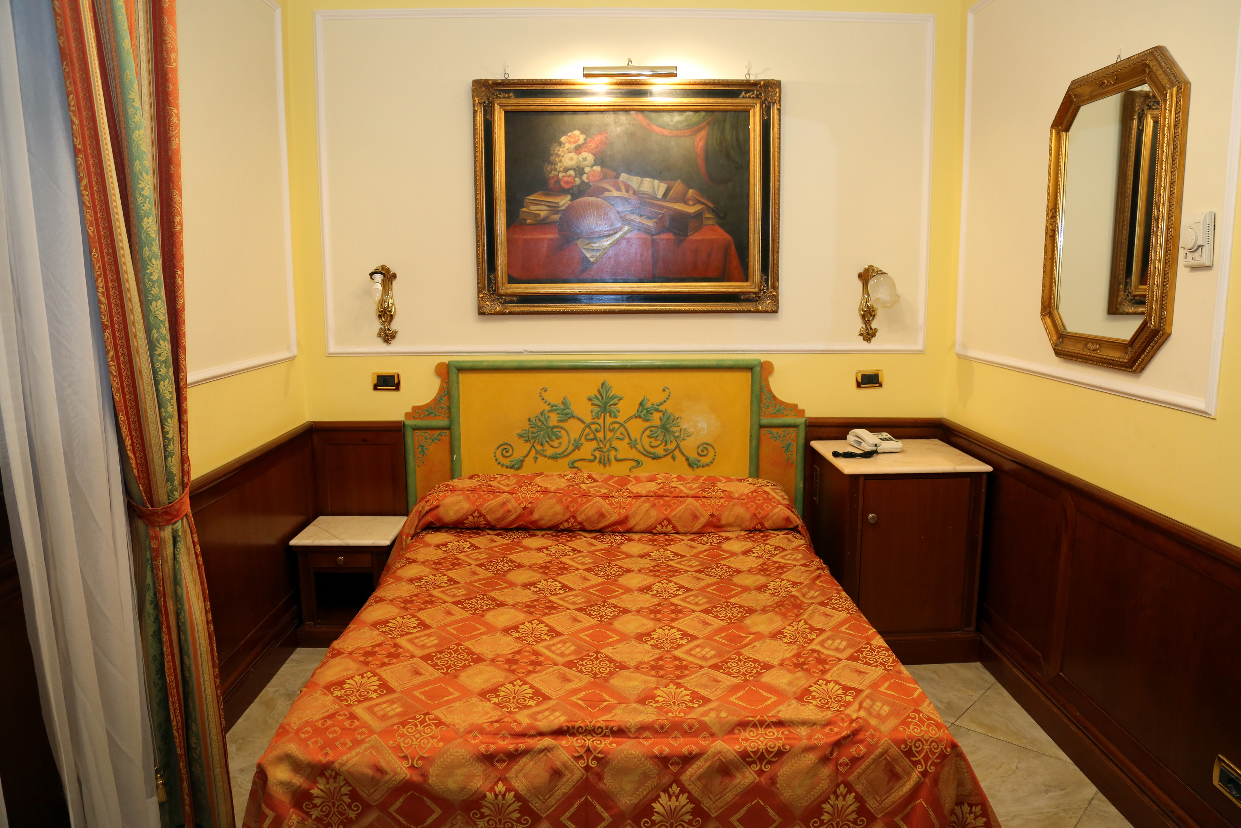 Hotel Borromeo 12/22