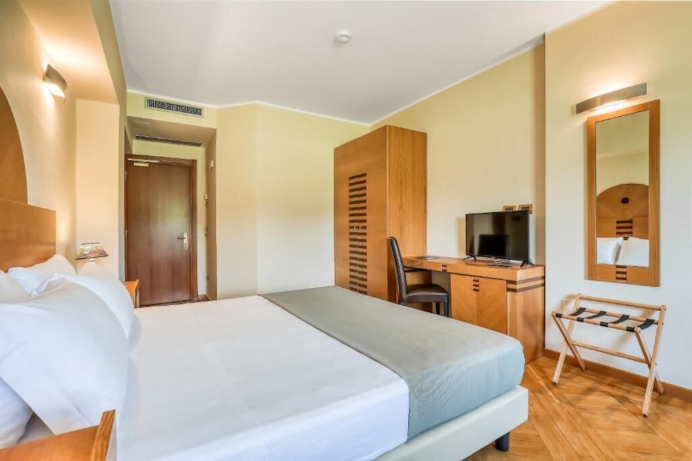 Hotel Penthouse 12/50