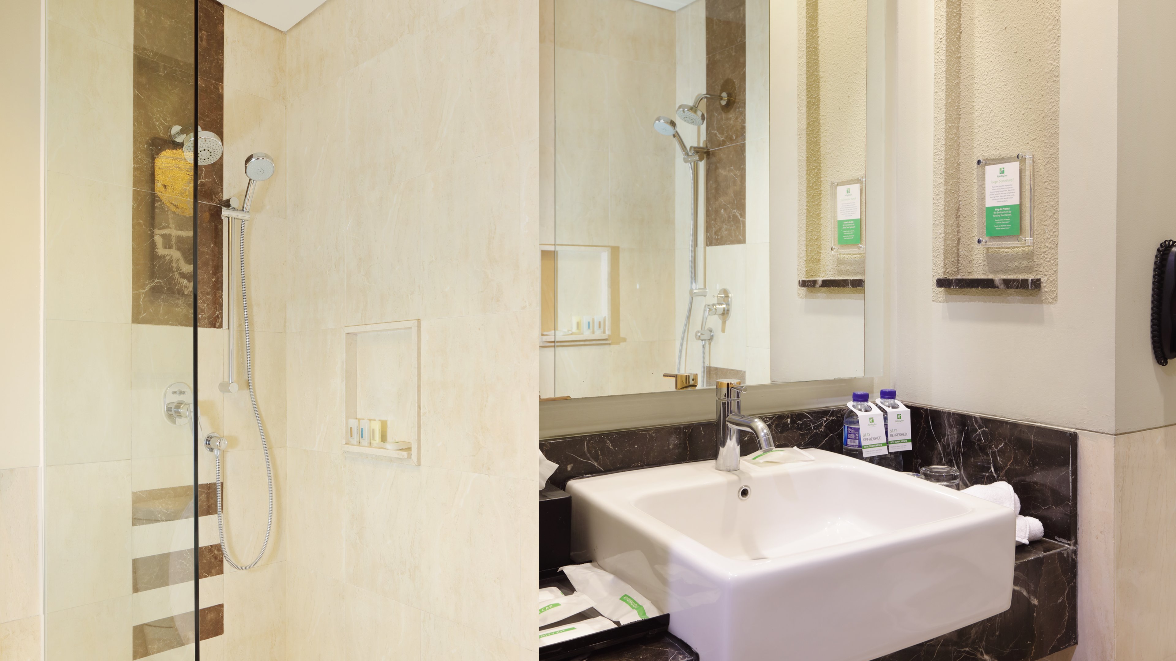Holiday Inn Pasteur 50/50