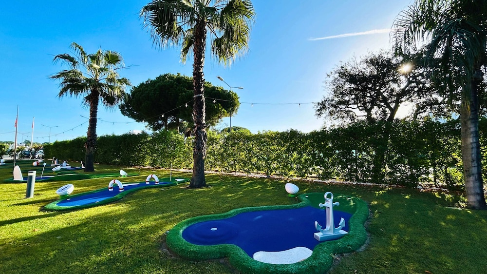 Aquashow Park Hotel 78/81