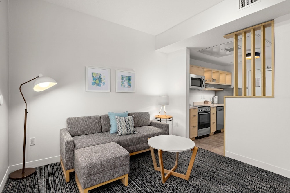 TownePlace Suites by Marriott Cape Canaveral Cocoa Beach 22/50