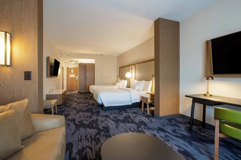 Fairfield Inn & Suites by Marriott Greenville Spartanburg/Duncan 40/40