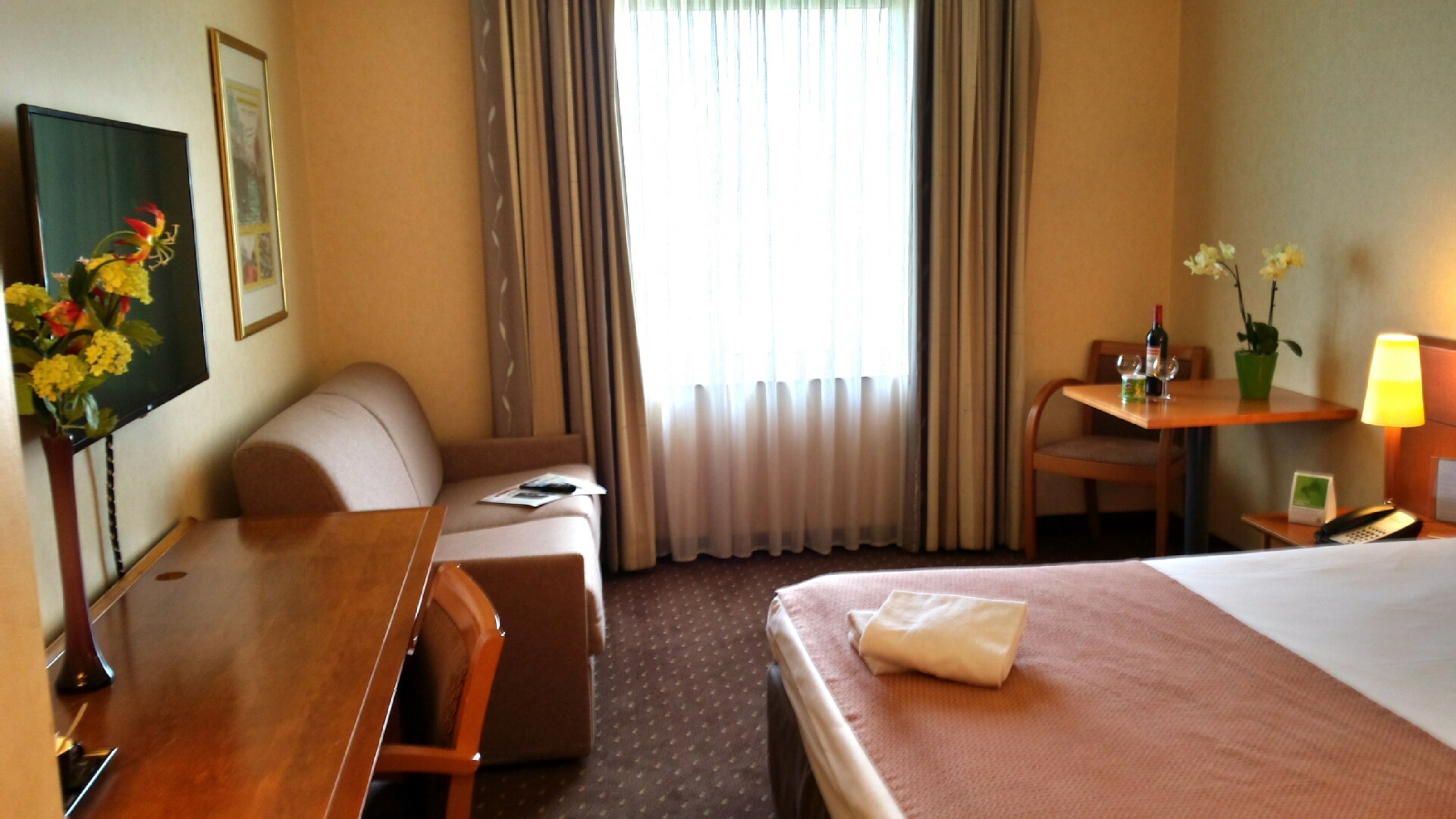 Holiday Inn Ghent Expo 25/83