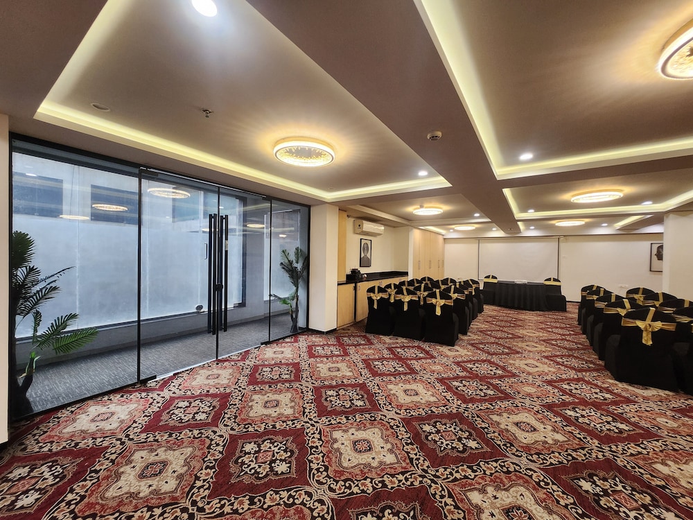 Mastiff Hotel, Ankleshwar 11/60