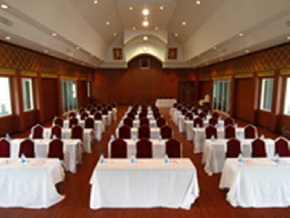 Phuphaphung Resort 35/50