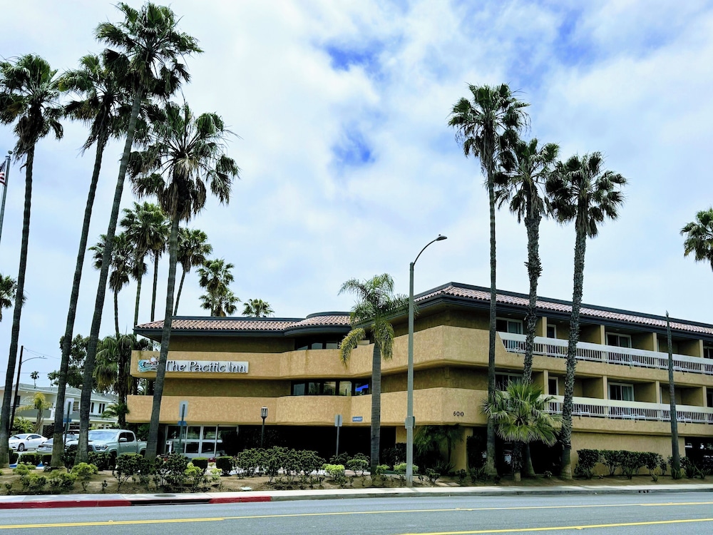 Pacific Inn 6/65