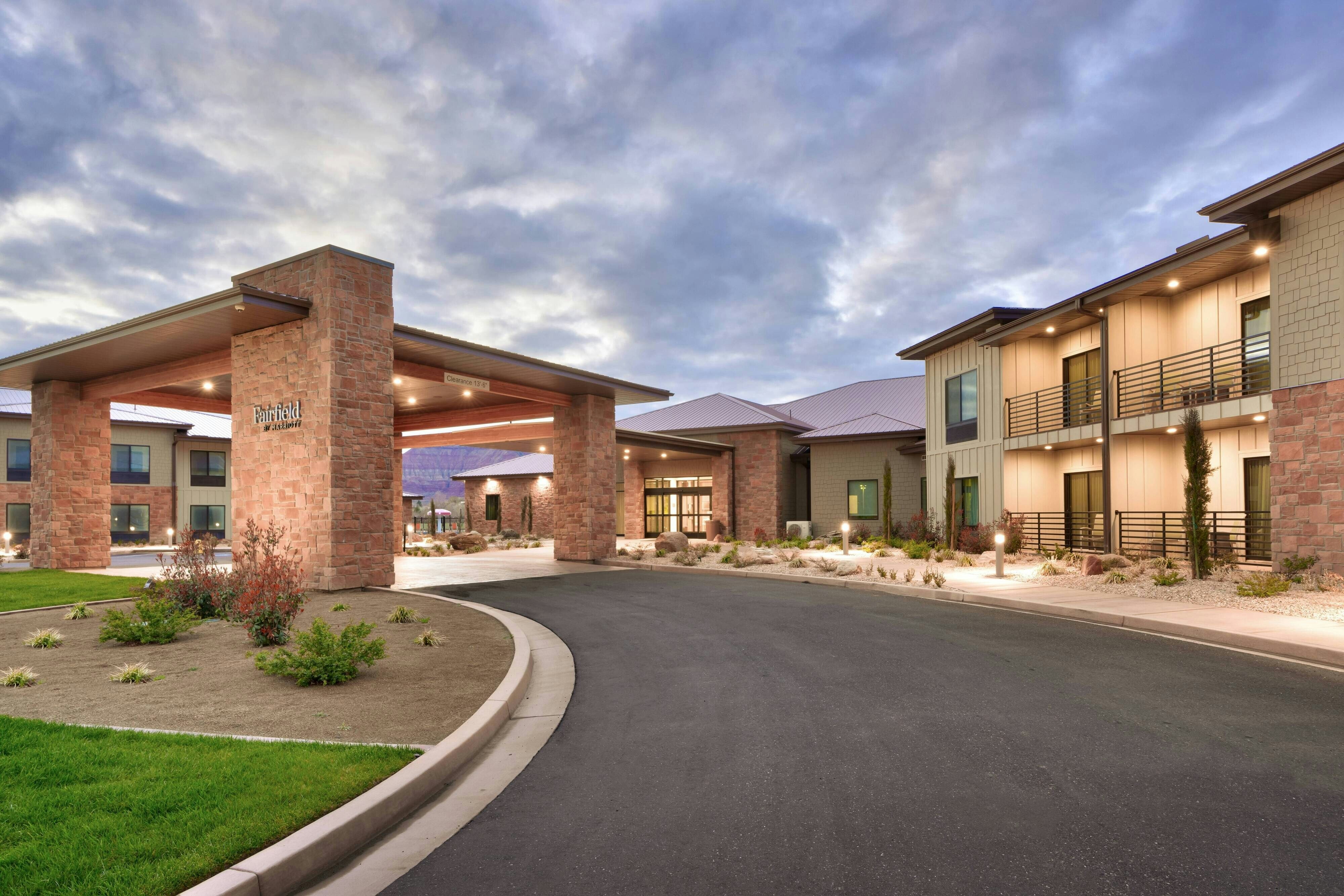 Fairfield Inn & Suites By Marriott Virgin Zion National Park 23/25