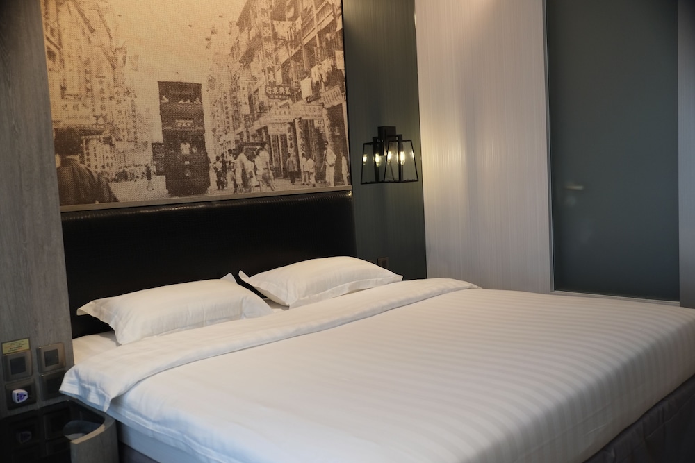 M1 HOTEL NORTH POINT 23/66