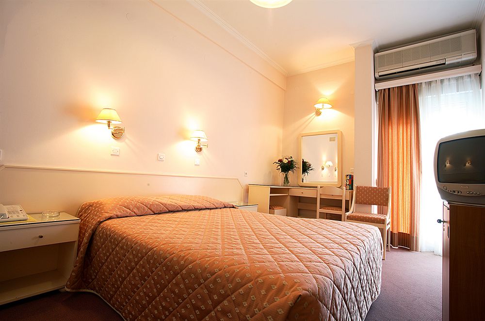Standard, Double or Twin Bed