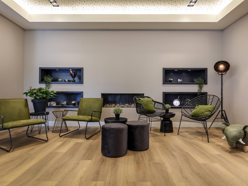 IBIS UTRECHT 55/61