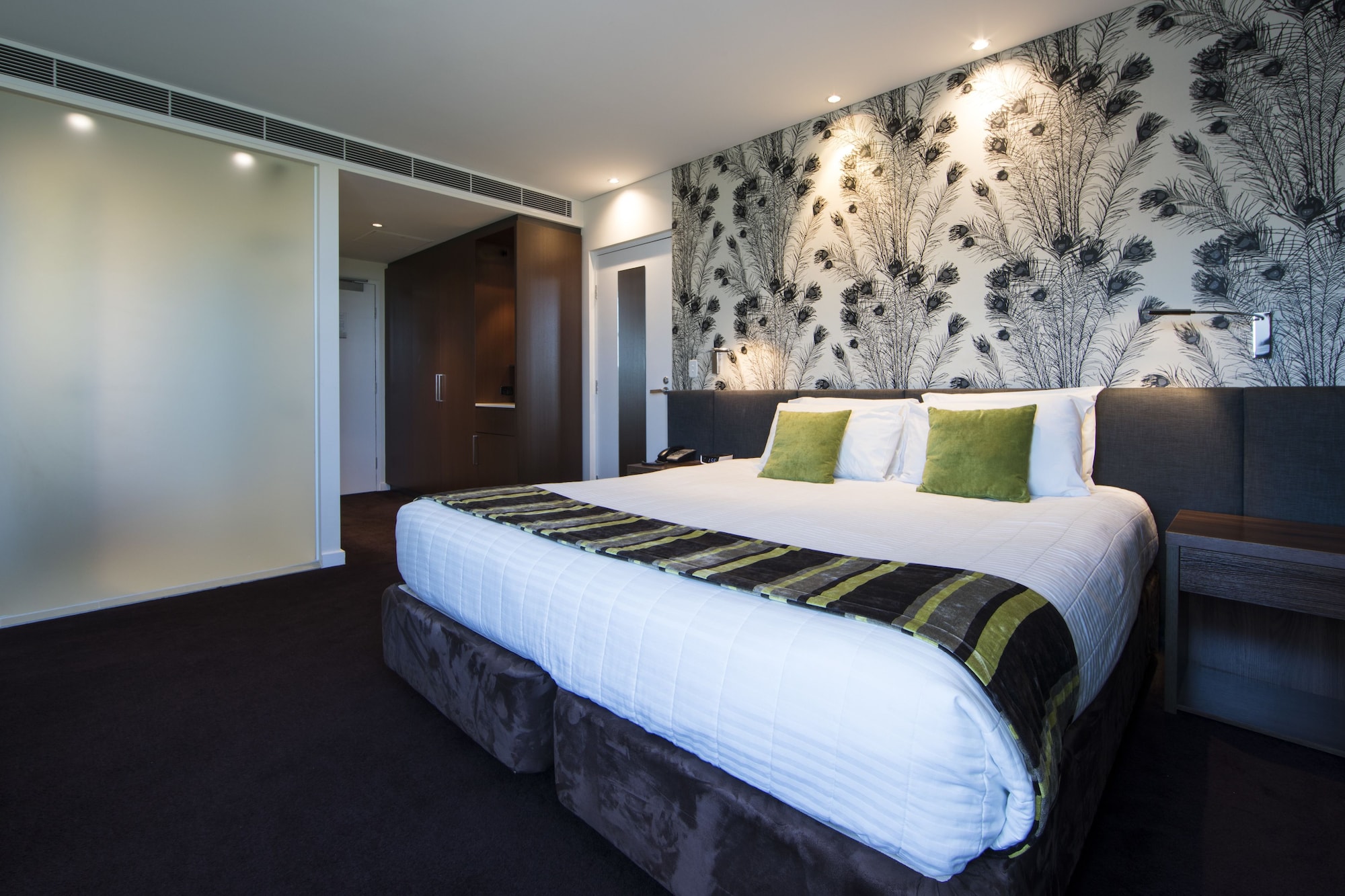 SPA, DELUXE, KING BED