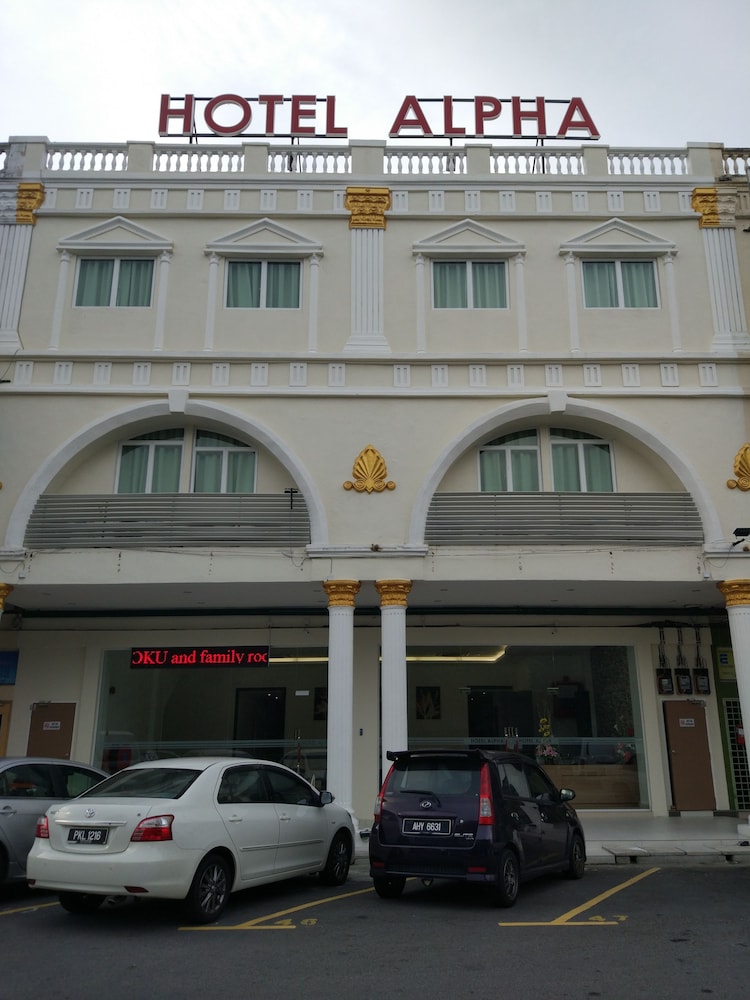 Hotel Alpha 3/58