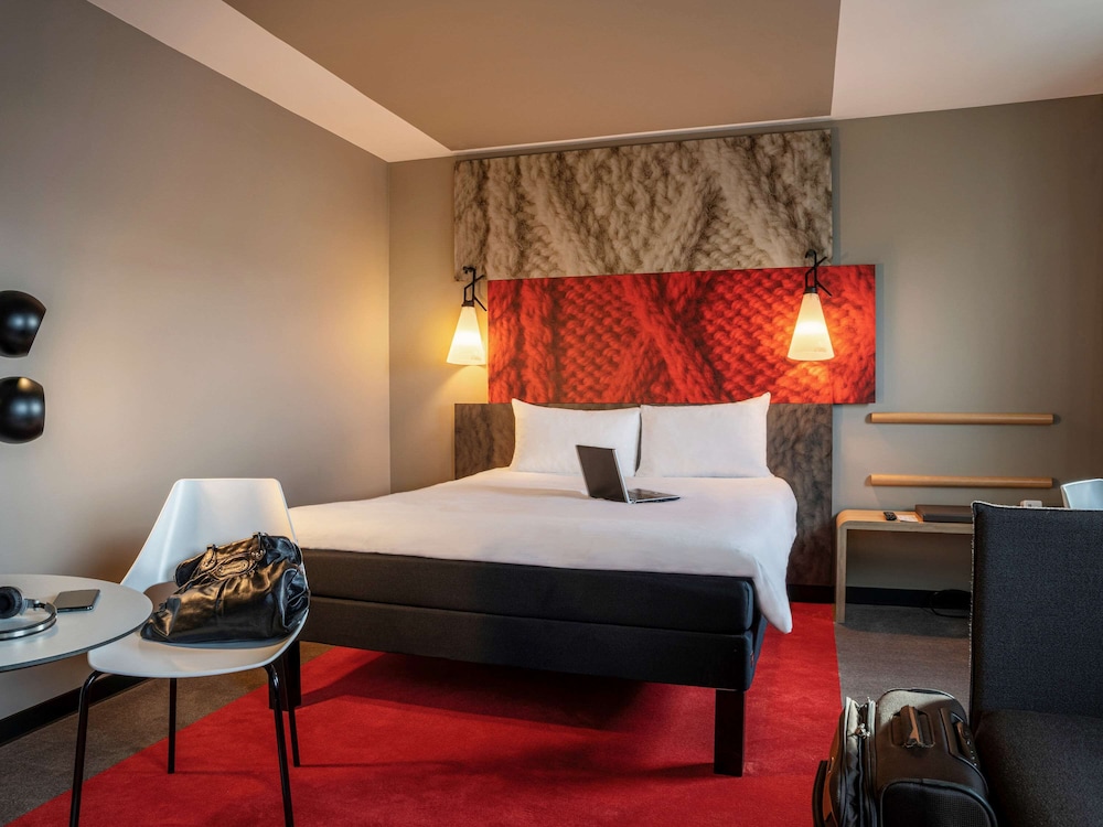 Ibis Nanterre La Defense 19/78