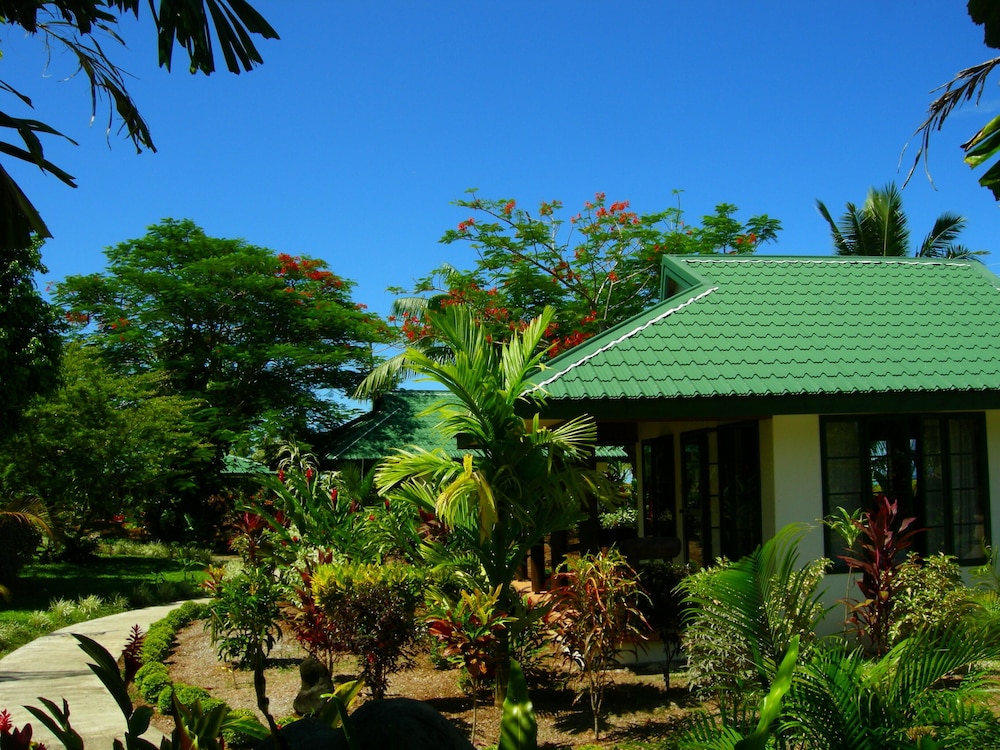 Amoa Resort 9/64