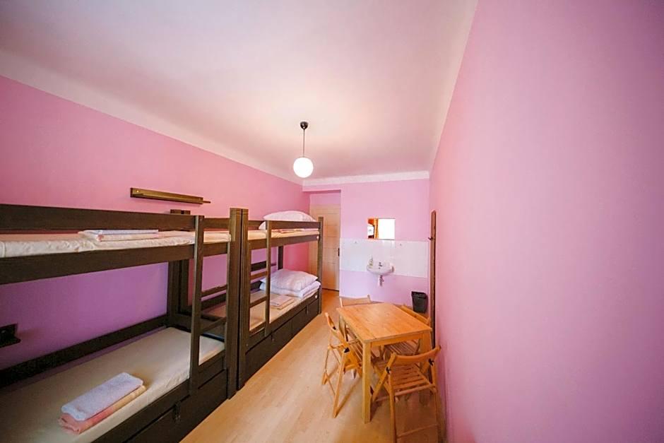 Hostel Dakura 16/40
