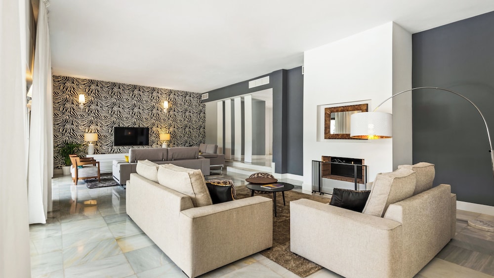 Host Villas & Suites 39/50