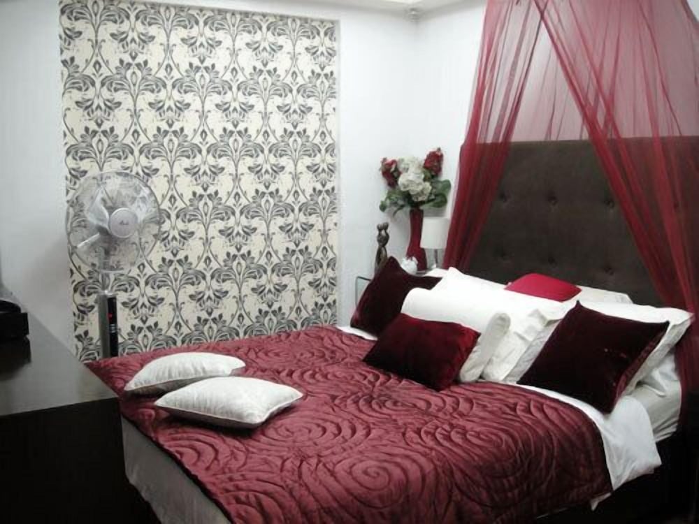 Jlt Condo Units 9/42
