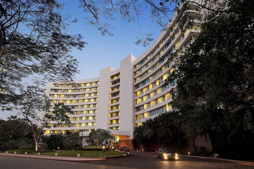Marriott Executive Apartments Lakeside Chalet Mumbai 2/38