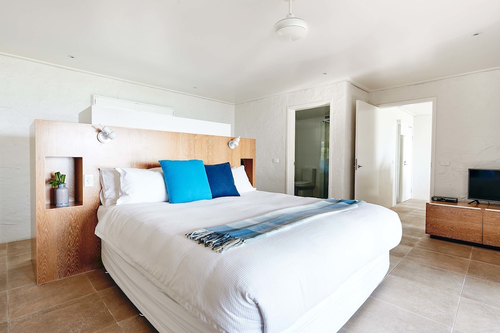 Room at Orpheus Island Lodge, Palm Island
