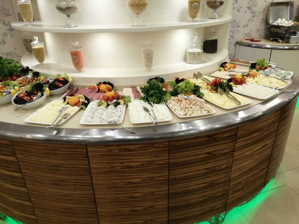 Grand Anka Hotel 50/68