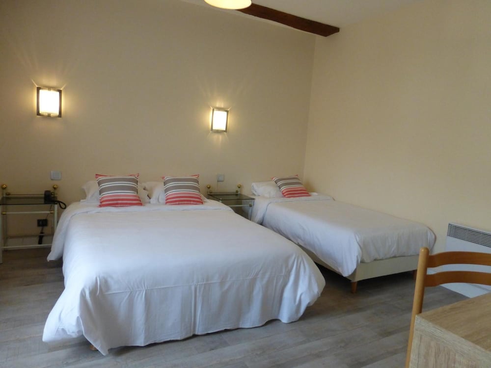 Hotel Val De Loire 29/41