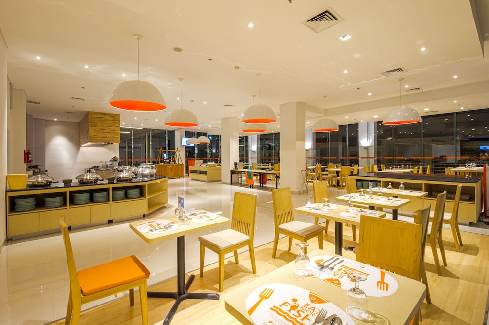 Harris Hotel And Conventions Denpasar Bali 44/66