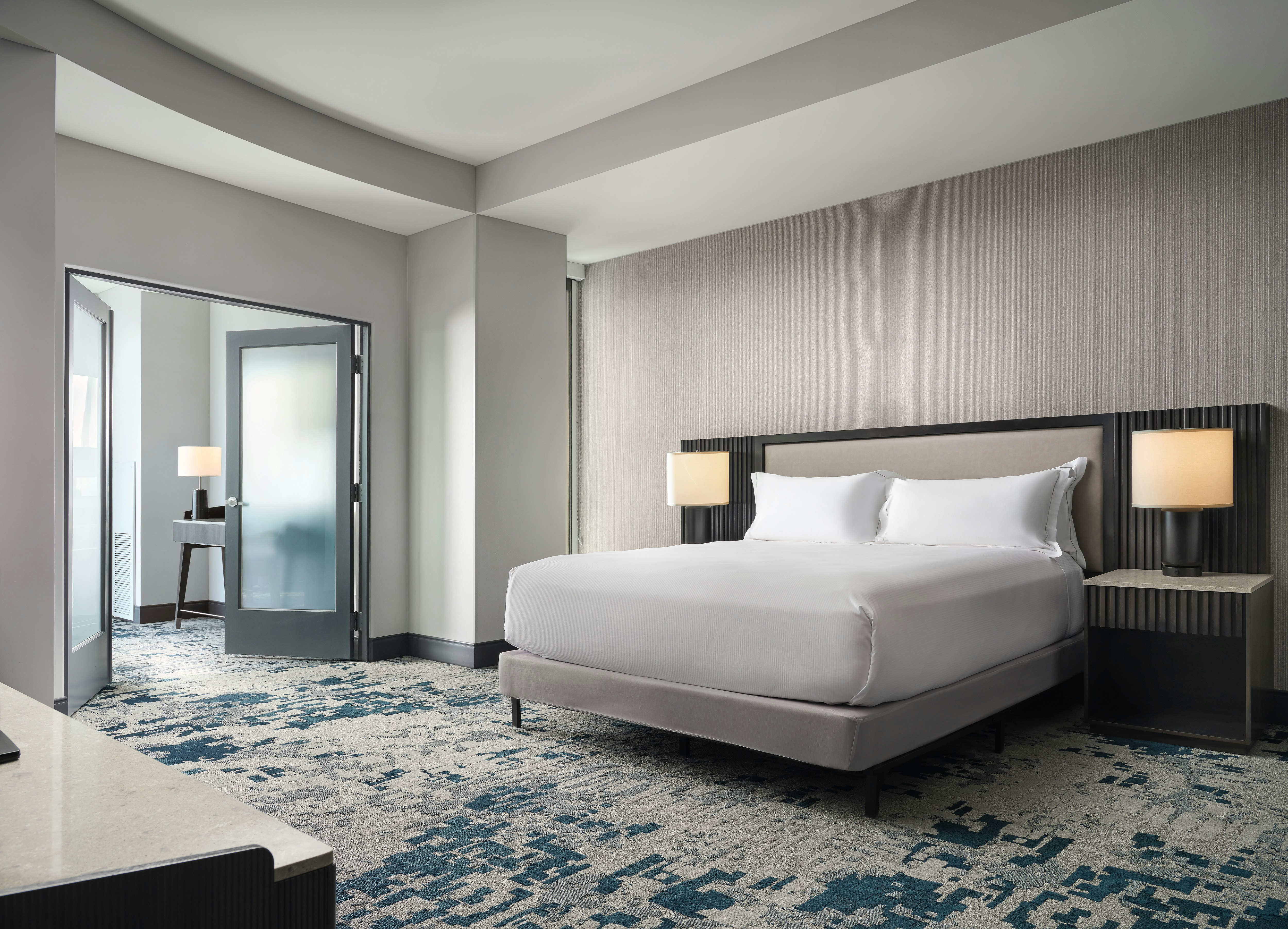 1 Bedroom, Regency, Suite, King Bed