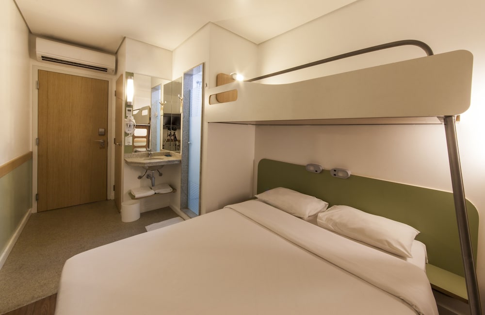 Ibis Budget Manaus 32/61