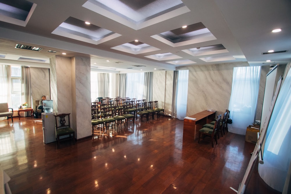 Mountain View Residence Hotel 45/58