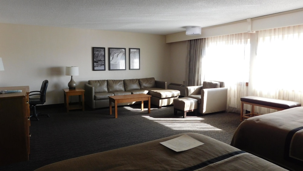 Best Western Plus Ramkota Hotel 13/21