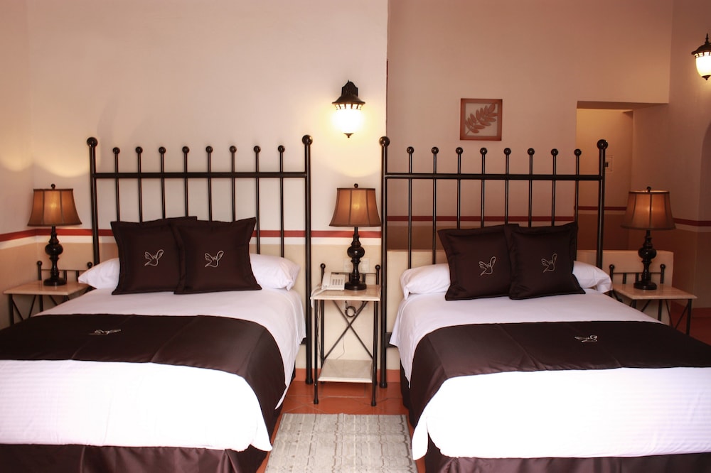 Hotel de la Paz 24/51