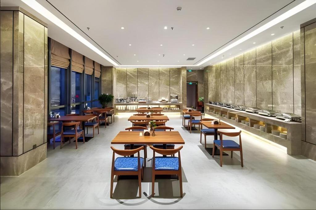 Yitel Collection (Shenyang North Railway Station) 42/45