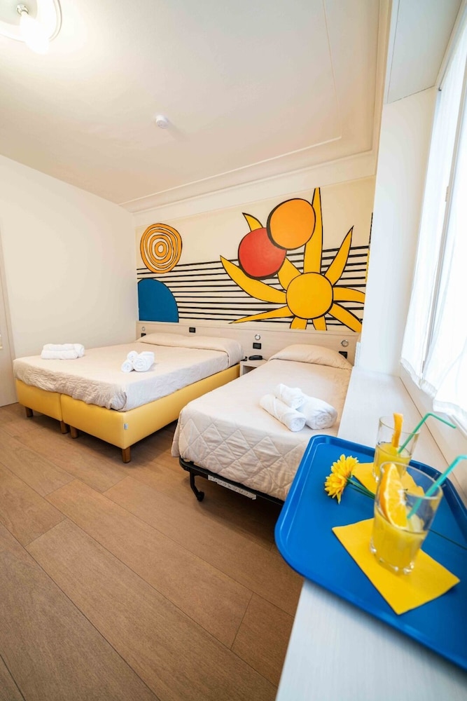 Cairoli Hotel 13/79