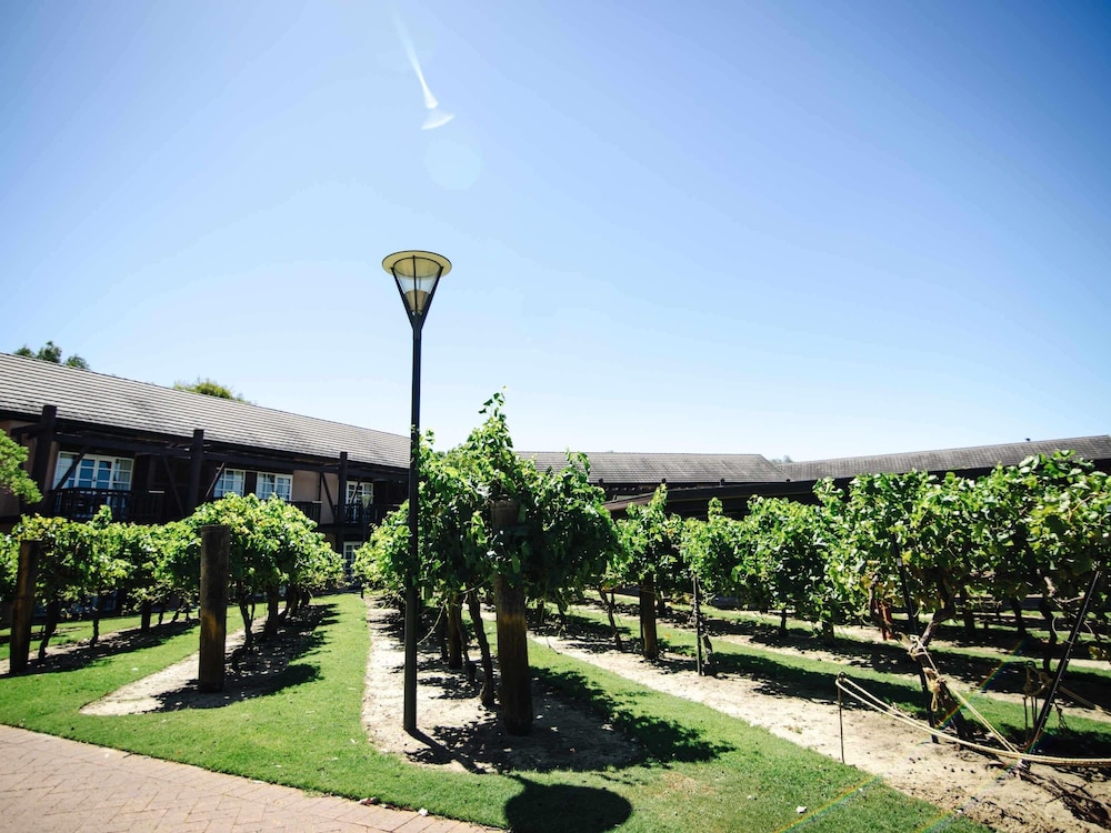 Novotel Swan Valley Vines Resort 58/61
