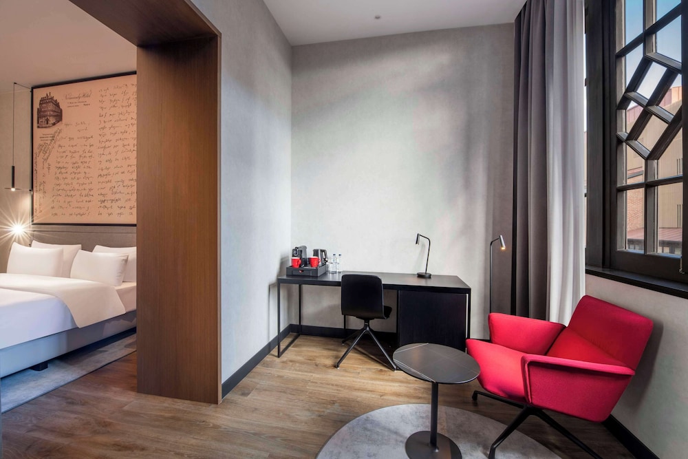 Radisson RED Tbilisi 52/73